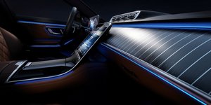 Δείτε το εντυπωσιακό εσωτερικό της νέας Mercedes S-Class