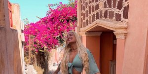 Η Ιωάννα Τούνη με χακί σύνολο σε ανάρτησή της στο Instagram