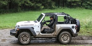 Το «αδιάβροχο» εσωτερικό του Jeep Wrangler