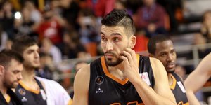 O Λεωνίδας Κασελάκης
