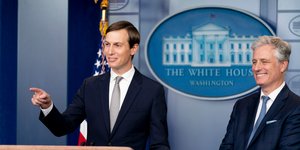 Κούσνερ και Ο' Μπράιεν σε συνέντευξη Τύπου στον Λευκό Οίκο