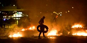 Σουηδία: Εκαψαν το Κοράνι και ξέσπασαν άγρια επεισόδια στο Μάλμο