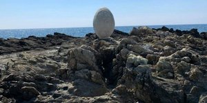 αβγο σε μαρμαρο
