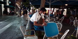 Εργαζόμενος στον τομέα της εστίασης