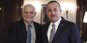Μεβλούτ Τσαβούσογλου και Ζοζέπ Μπορέλ