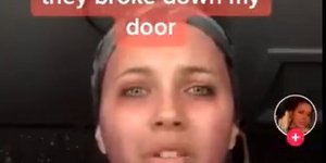 Χρήστες παριστάνουν τα θύματα του Ολοκαυτώματος