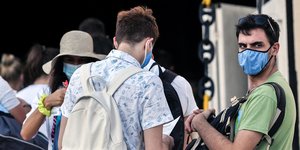 Πειραιάς επιβάτης με μάσκα