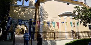 Πιστοί στην εκκλησία