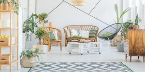 Σαλόνι με ρατάν έπιπλα