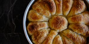 Αφράτο τυρόψωμο