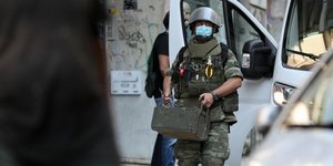 Χειροβομβίδα βρέθηκε σε πατάρι διαμερίσματος στα Εξάρχεια