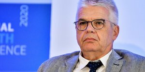 O καθηγητής Χαράλαμπος Γώγος