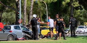Εικόνα από το ατυχές συμβάν στη Βουλιαγμένη