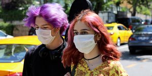 ΠΟΥ προς νέους: Πρέπει πραγματικά να πάτε σε πάρτι;