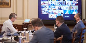 Θέμα ωρών ο ανασχηματισμός -Αρχισαν τα τηλεφωνήματα