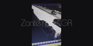 Βίντεο: Η στιγμή της σύγκρουσης μηχανής με ΙΧ στη Ζάκυνθο