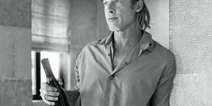 O Μπραντ Πιτ με το ροζέ κρασί του