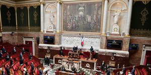 H «Σχολή των Αθηνών» του Ραφαήλ στην αίθουσα της Γαλλικής Εθνοσυνέλευσης