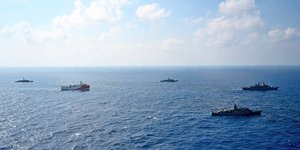 To Οruc Reis συνοδεία τουρκικών πολεμικών σκαφών στην Αν. Μεσόγειο