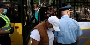 αστυνομικοι ελεγχοι λεωφορειο 