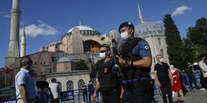 αστυνομια αγια σοφια
