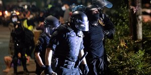 αστυνομια με κρανη