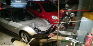 Χανιά μπούκαρε με αυτοκίνητο σε κατάστημα