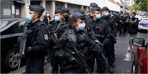 Charlie Hebdo: Αλλες 5 συλλήψεις για την αιματηρή επίθεση με δύο τραυματίες