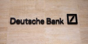 Deutsche Bank πινακίδα