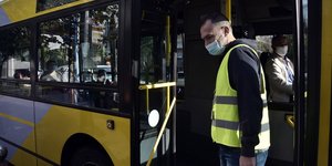 Υποχρεωτική η χρήση μάσκας