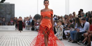 Φόρεμα από σακούλες