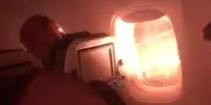 Φωτιά σε αεροπλάνο