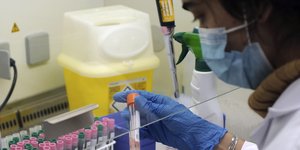 γιατρος μπουκαλακια 