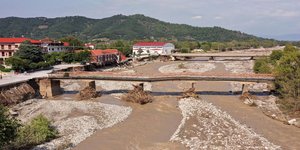 Εικόνες βιβλικής καταστροφής από την Καρδίτσα