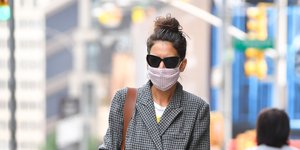 Η Κέιτι Χολμς