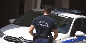 κορωνοϊός αστυνομικός