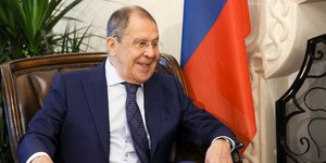 Ο Σεργκέι Λαβρόφ χαμογελαστός