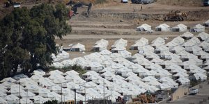 Λέσβος δομή μεταναστών στο Καρά Τεπέ