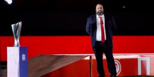 Ο Μαρινάκης στο Καραϊσκάκης