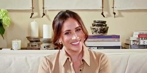 Η Μέγκαν Μαρκλ στο καθιστικό της