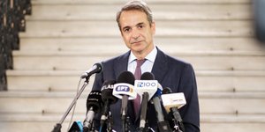 Ο Κυριάκος Μητσοτάκης κάνει δηλώσεις στο υπ. Μακεδονίας-Θράκης