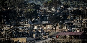 Καταστροφές στην Μόρια