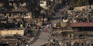 Η πυρκαγιά στο ΚΥΤ της Μόριας κατέστρεψε τον καταυλισμό