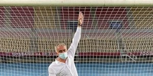 Ο Ζοσέ Μουρίνιο σχεδόν... άγγιξε το οριζόντιο δοκάρι
