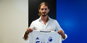 Ο Μάριος Οικονόμου με τη φανέλα της Κοπεγχάγης