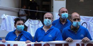 ΠΟΕΔΗΝ συγκέντρωση με μάσκες