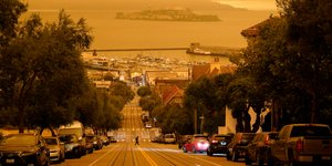 Πορτοκαλί ουρανός στο Σαν Φρανσίσκο
