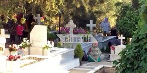 Πρόσφυγες και μετανάστες κοιμούνται ακόμα και σε νεκροταφείο