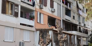 προσφυγική πολυκατοικία