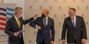 Τζέφρι Πάιατ, Κωστής Χατζηδάκης, Μάικ Πομπέο